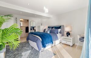 Waterfront Elegance on Waiheke Island - Waiheke Island, New Zealand