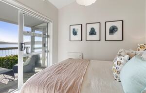 Waterfront Elegance on Waiheke Island - Waiheke Island, New Zealand