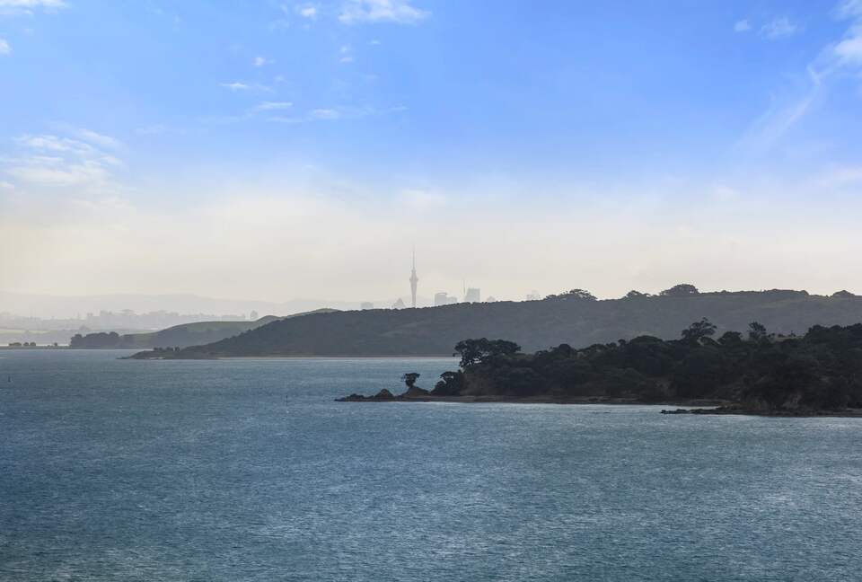 Waterfront Elegance on Waiheke Island - Waiheke Island, New Zealand