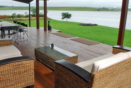 Group Getaway with Firepit & BBQ on Lake Tinaroo - Barrine, Australia