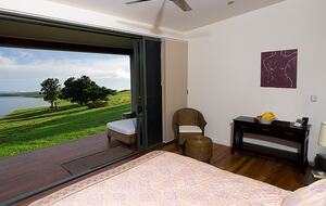 Group Getaway with Firepit & BBQ on Lake Tinaroo - Barrine, Australia