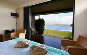 Group Getaway with Firepit & BBQ on Lake Tinaroo - Barrine, Australia