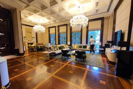 Elegant Wan Chai Residence with Panoramic Views - Wan Chai, Hong Kong