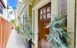 Refined Coronado Townhouse with Skyline Views - Coronado, California