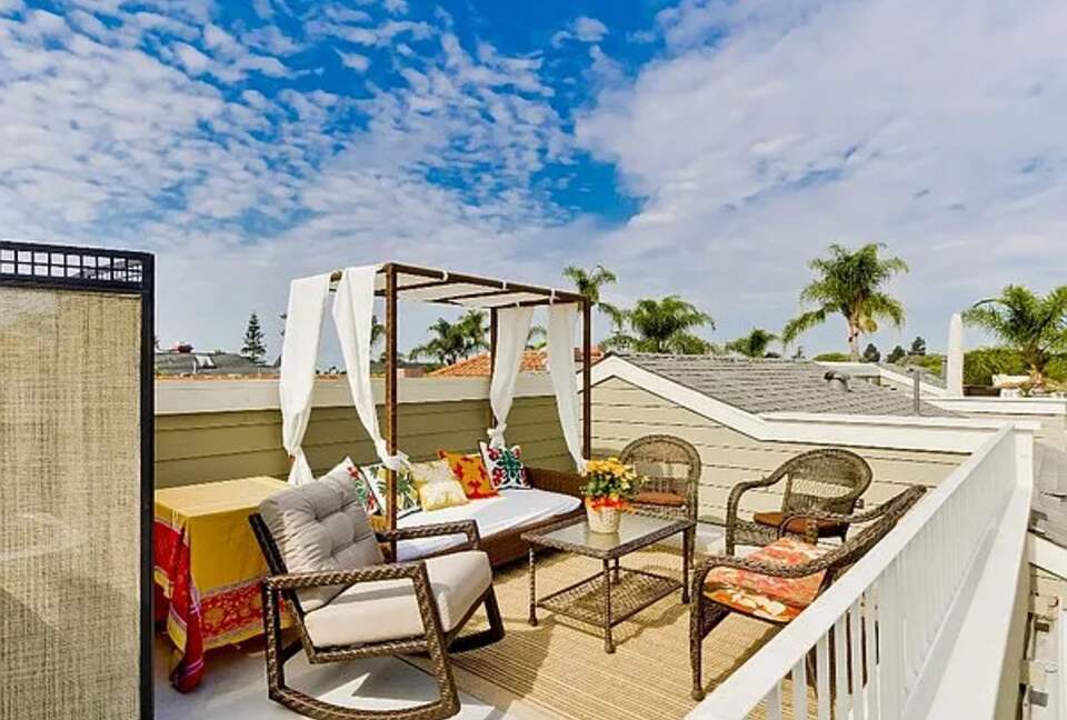 Refined Coronado Townhouse with Skyline Views - Coronado, California