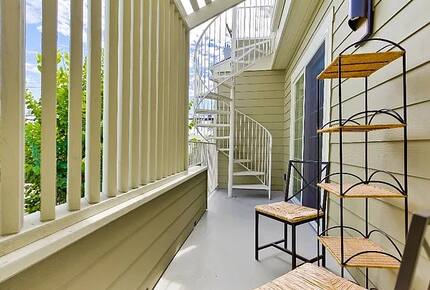 Refined Coronado Townhouse with Skyline Views - Coronado, California