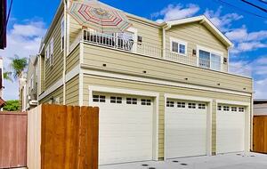Refined Coronado Townhouse with Skyline Views - Coronado, California