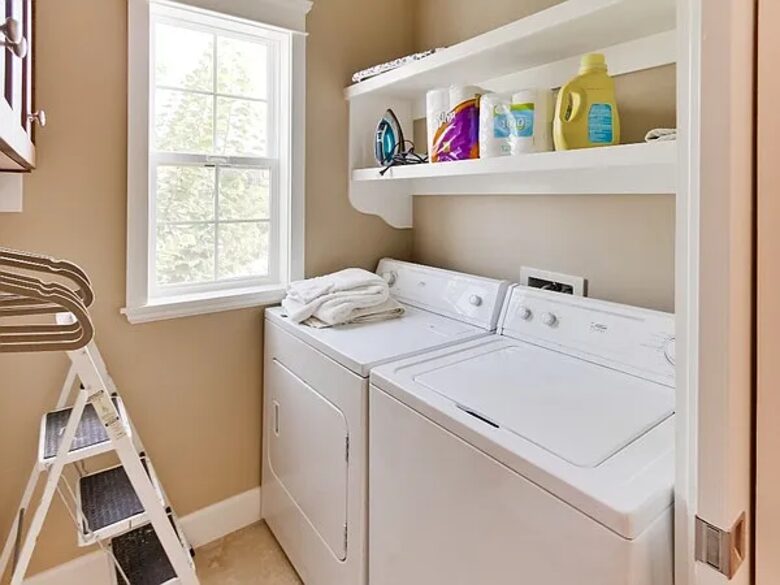 Refined Coronado Townhouse with Skyline Views - Coronado, California