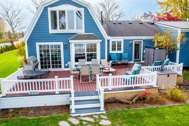 Charming Blue Waterfront Haven - Harsens Island, Michigan