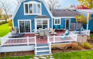 Charming Blue Waterfront Haven - Harsens Island, Michigan
