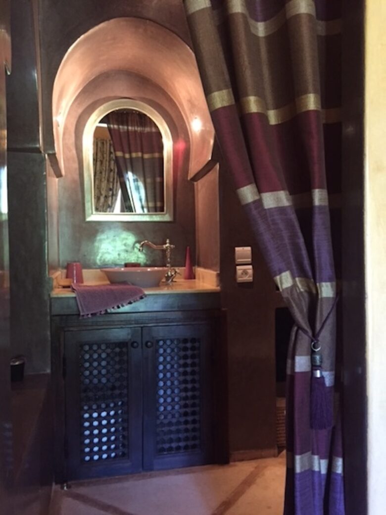 Bathroom of bedroom 3- Main house “Dar Salma”