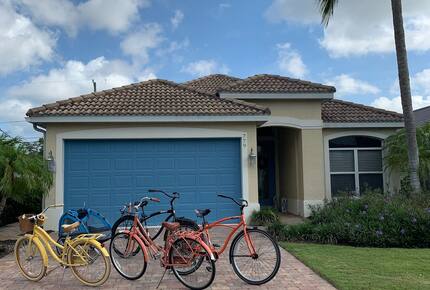 Chic Naples Retreat with Heated Pool - Naples, Florida