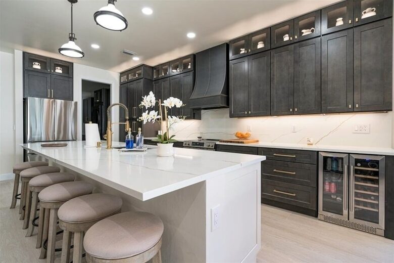 Chic Naples Retreat with Heated Pool - Naples, Florida