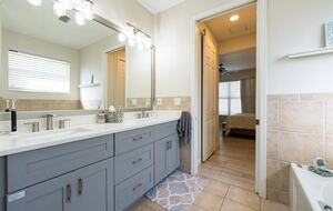 Chic Naples Retreat with Heated Pool - Naples, Florida