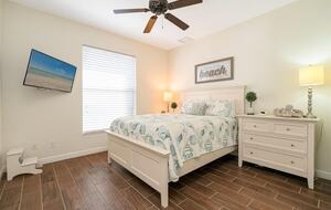 Chic Naples Retreat with Heated Pool - Naples, Florida