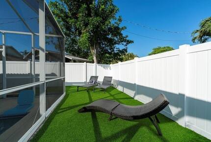 Chic Naples Retreat with Heated Pool - Naples, Florida