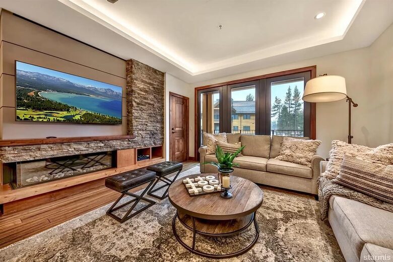 Exquisite South Lake Tahoe Residence with Resort Amenities - South Lake Tahoe, California