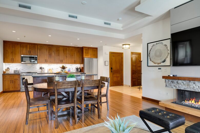 Exquisite South Lake Tahoe Residence with Resort Amenities - South Lake Tahoe, California