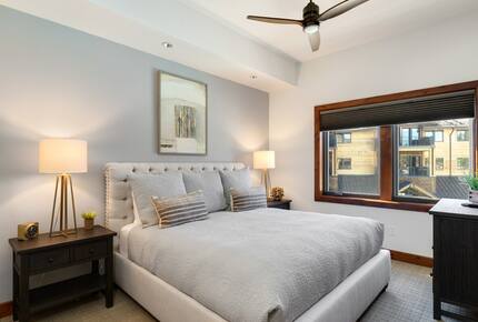 Exquisite South Lake Tahoe Residence with Resort Amenities - South Lake Tahoe, California