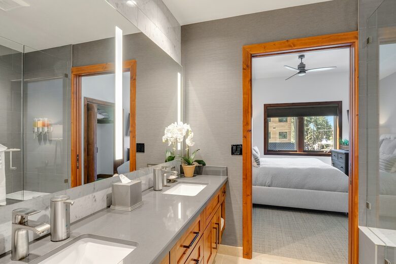 Exquisite South Lake Tahoe Residence with Resort Amenities - South Lake Tahoe, California