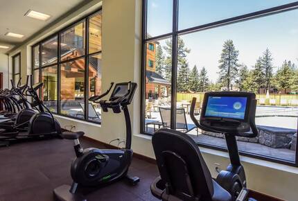 Exquisite South Lake Tahoe Residence with Resort Amenities - South Lake Tahoe, California