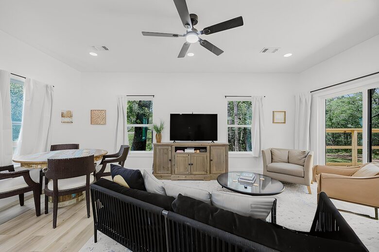 Charming Lake Texoma Retreat - Kingston, Oklahoma