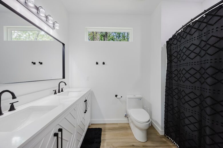 Charming Lake Texoma Retreat - Kingston, Oklahoma