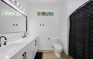 Charming Lake Texoma Retreat - Kingston, Oklahoma