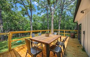 Charming Lake Texoma Retreat - Kingston, Oklahoma