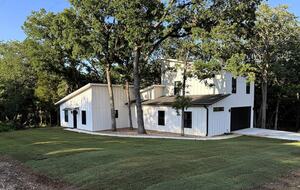 Charming Lake Texoma Retreat - Kingston, Oklahoma