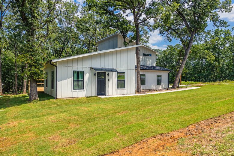 Charming Lake Texoma Retreat - Kingston, Oklahoma