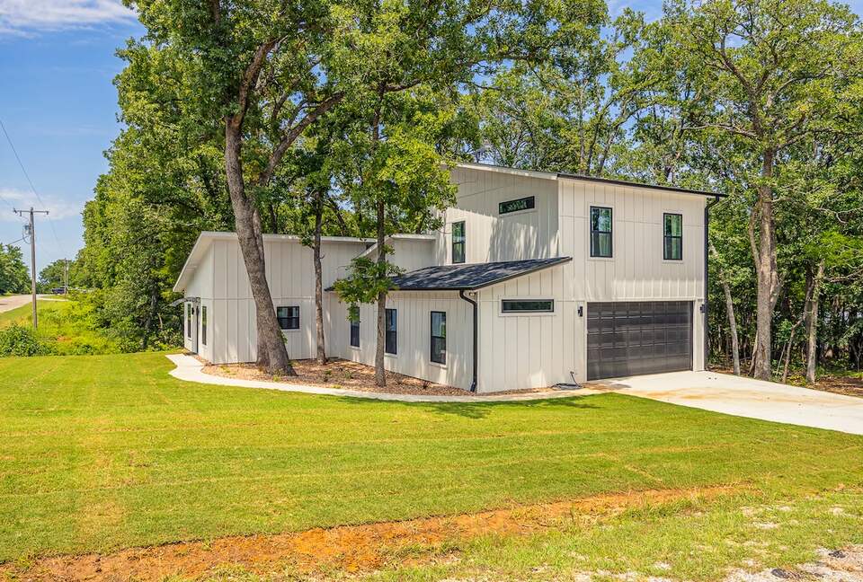 Charming Lake Texoma Retreat - Kingston, Oklahoma