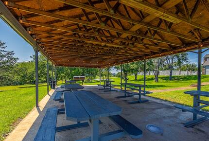 Charming Lake Texoma Retreat - Kingston, Oklahoma