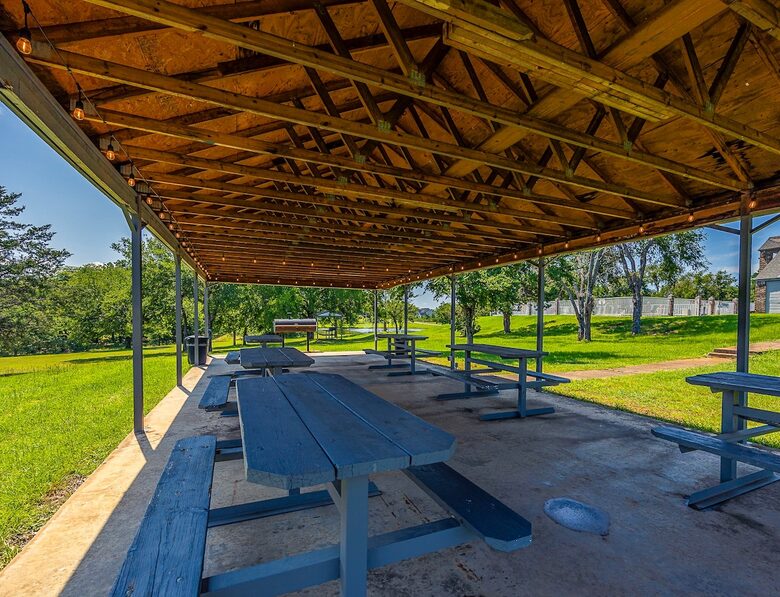 Charming Lake Texoma Retreat - Kingston, Oklahoma