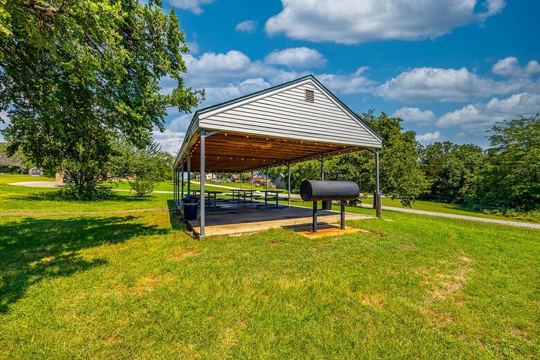 Charming Lake Texoma Retreat - Kingston, Oklahoma