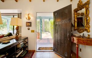 A Charming 1930s Spanish Hideaway near downtown Palm Springs - Palm Springs, California