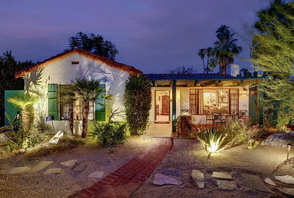 A Charming 1930s Spanish Hideaway near downtown Palm Springs - Palm Springs, California