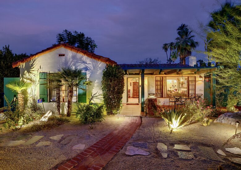 A Charming 1930s Spanish Hideaway near downtown Palm Springs - Palm Springs, California