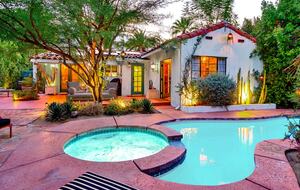 A Charming 1930s Spanish Hideaway near downtown Palm Springs - Palm Springs, California
