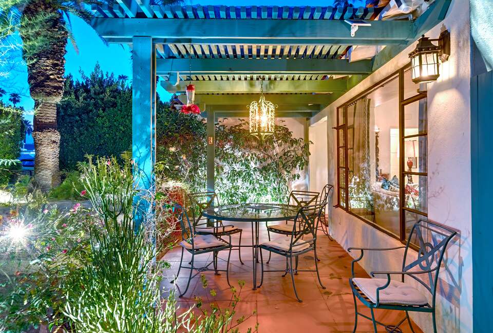 A Charming 1930s Spanish Hideaway near downtown Palm Springs - Palm Springs, California