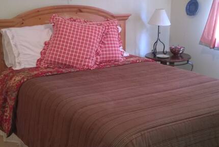 Modern Edwards Retreat on the Eagle River - Edwards, Colorado