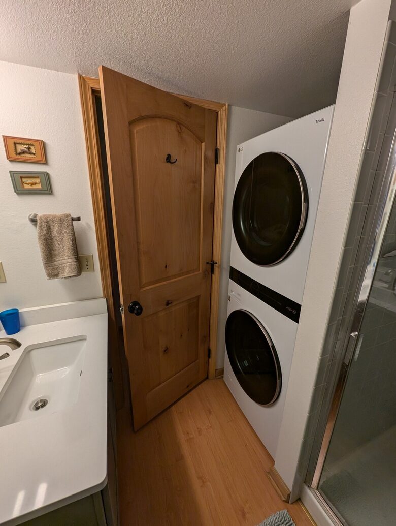 Modern Edwards Retreat on the Eagle River - Edwards, Colorado