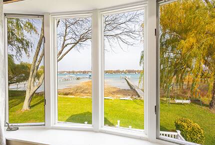 Charming Blue Waterfront Haven - Harsens Island, Michigan