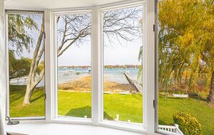 Charming Blue Waterfront Haven - Harsens Island, Michigan