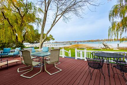 Charming Blue Waterfront Haven - Harsens Island, Michigan