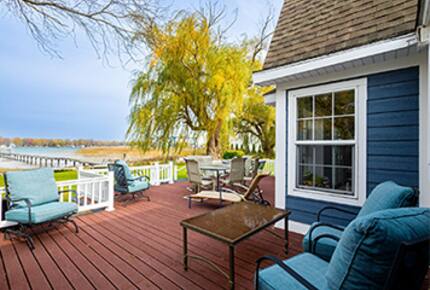 Charming Blue Waterfront Haven - Harsens Island, Michigan