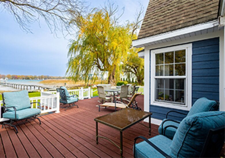 Charming Blue Waterfront Haven - Harsens Island, Michigan