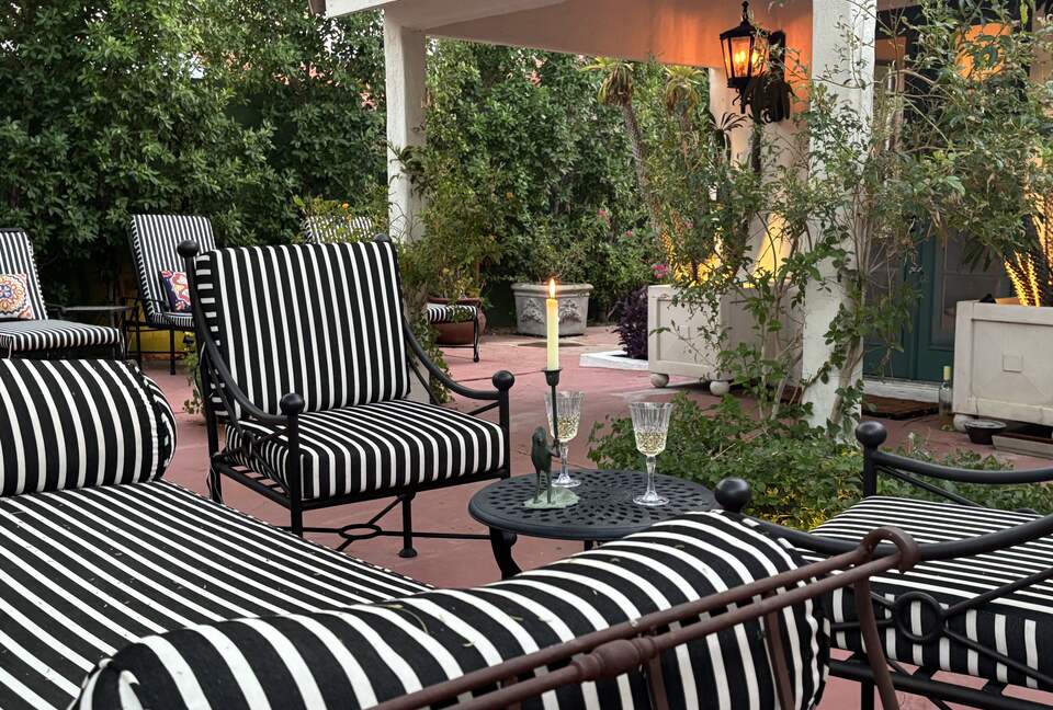 A Charming 1930s Spanish Hideaway near downtown Palm Springs - Palm Springs, California