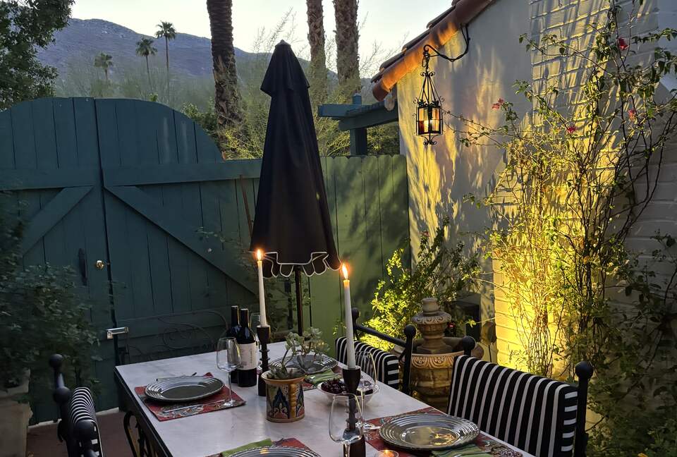 A Charming 1930s Spanish Hideaway near downtown Palm Springs - Palm Springs, California