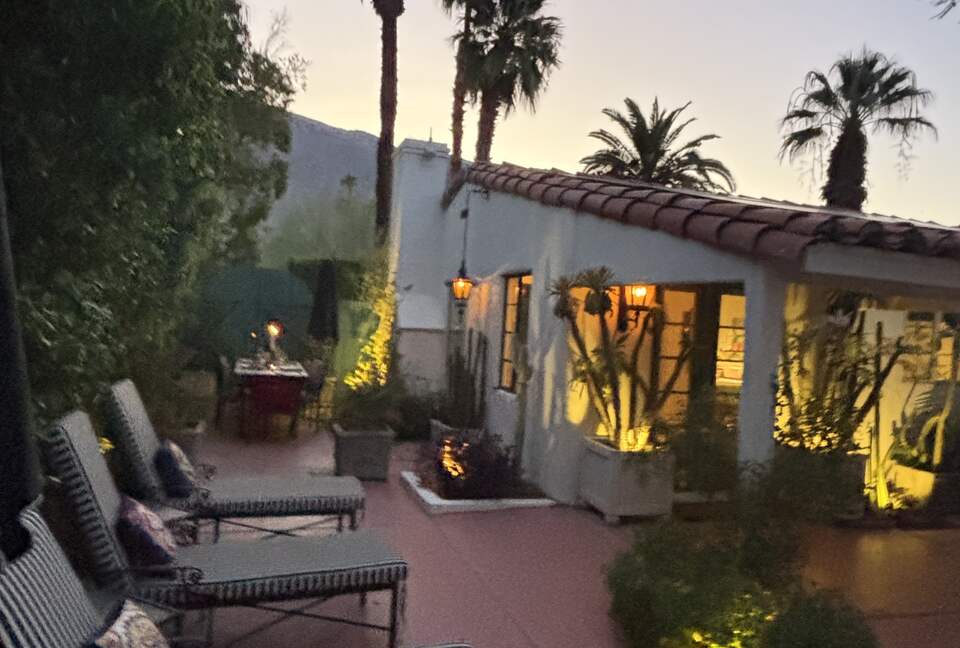 A Charming 1930s Spanish Hideaway near downtown Palm Springs - Palm Springs, California